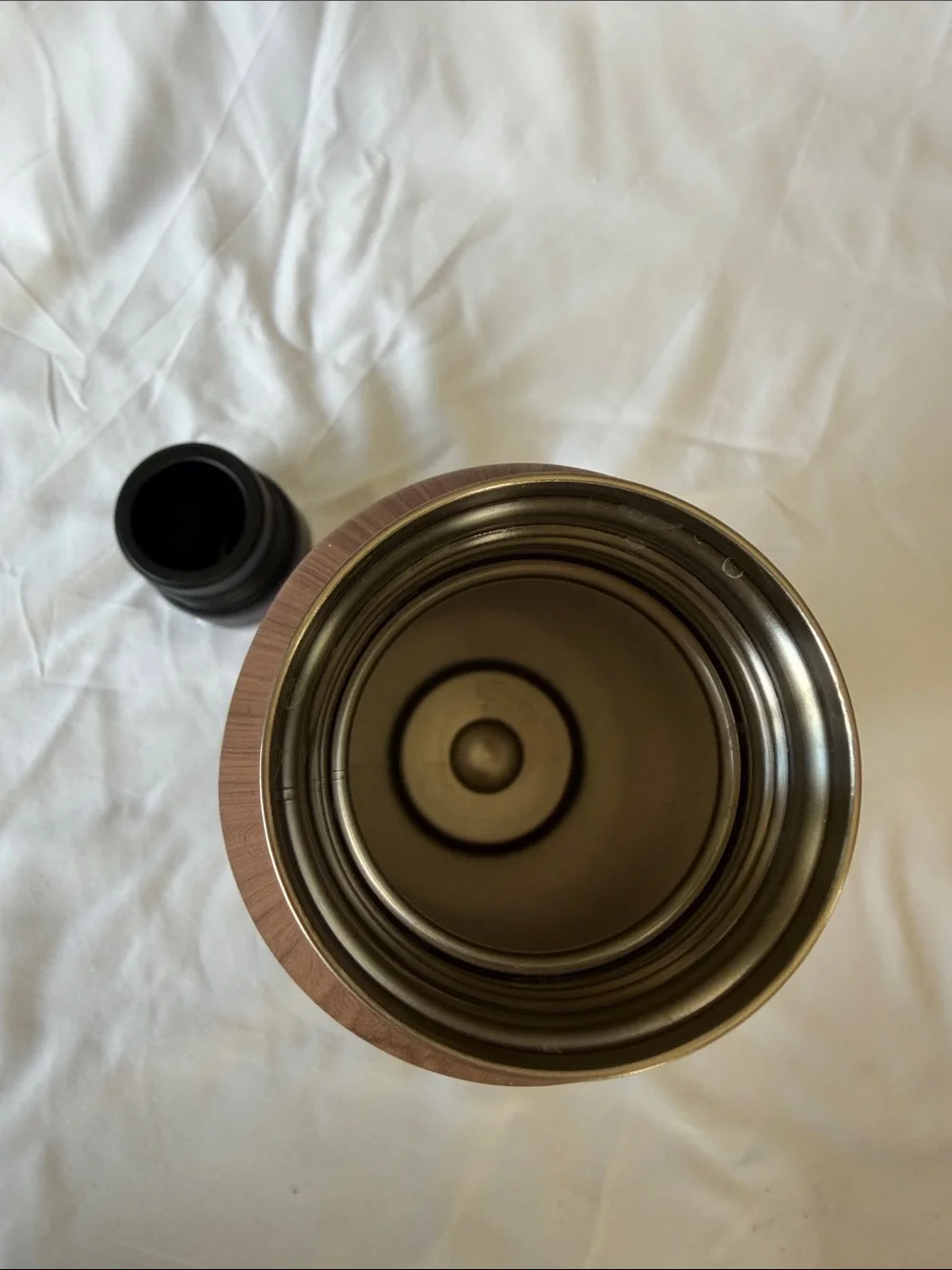 Corkcicle image shows